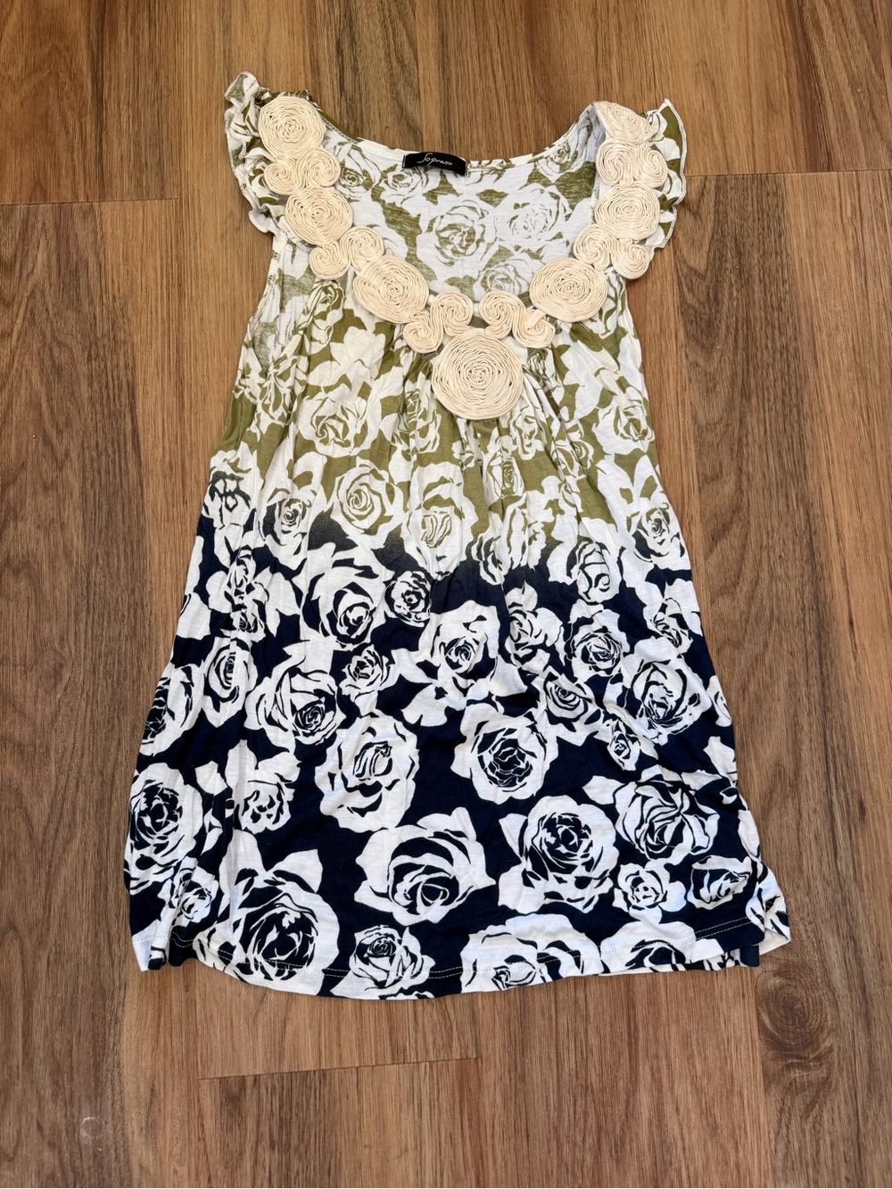 Soprano Floral Rosette Tunic Top | Size Medium | Boho Cottagecore